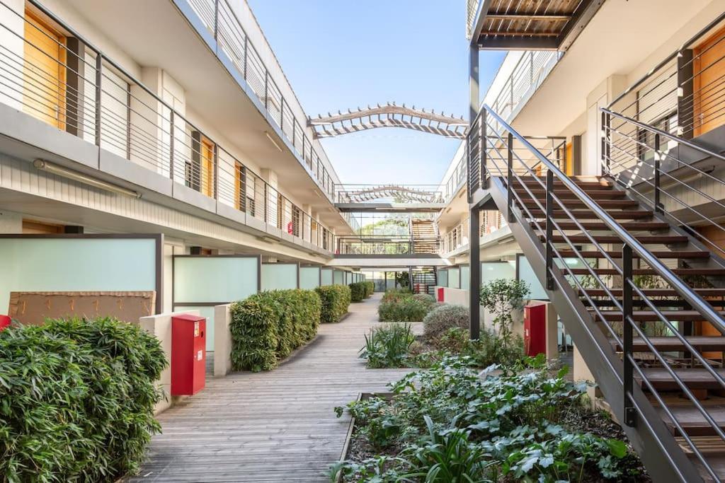 Studio Nuitee En Provence 2 Éguilles Exterior foto