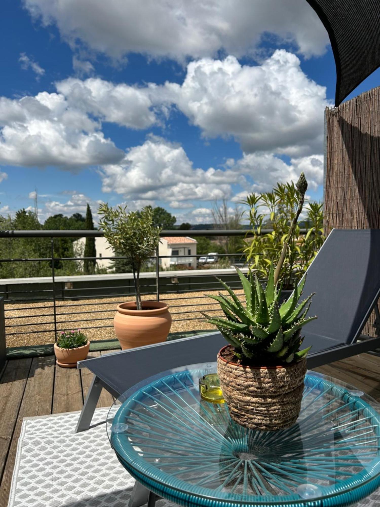 Studio Nuitee En Provence 2 Éguilles Exterior foto
